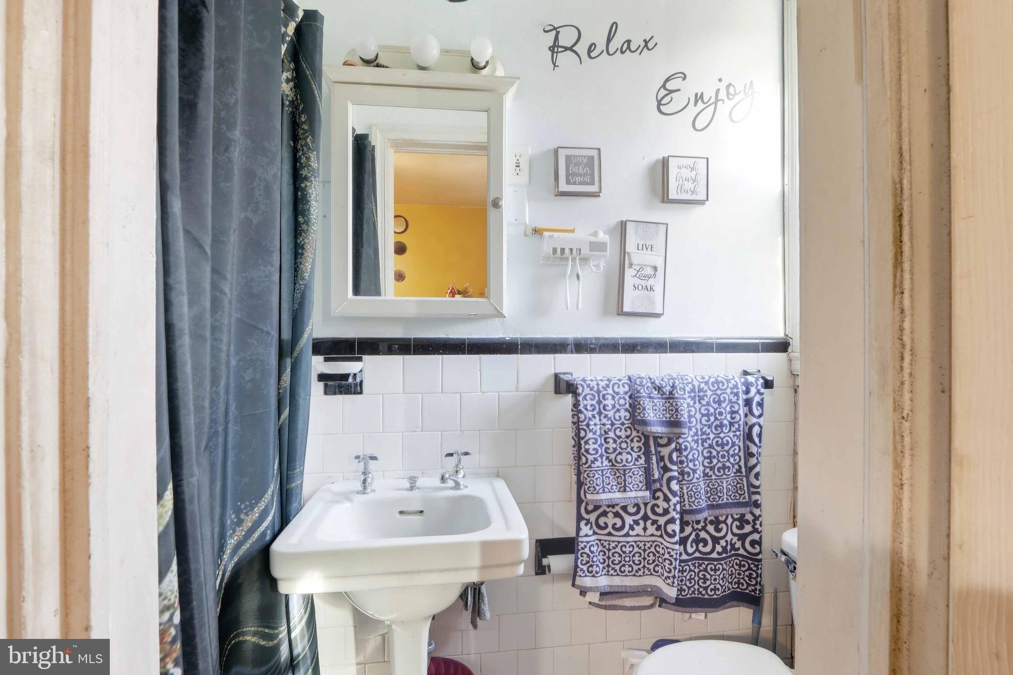 STONEWOOD-PENTWOOD-WINSTON - Residential