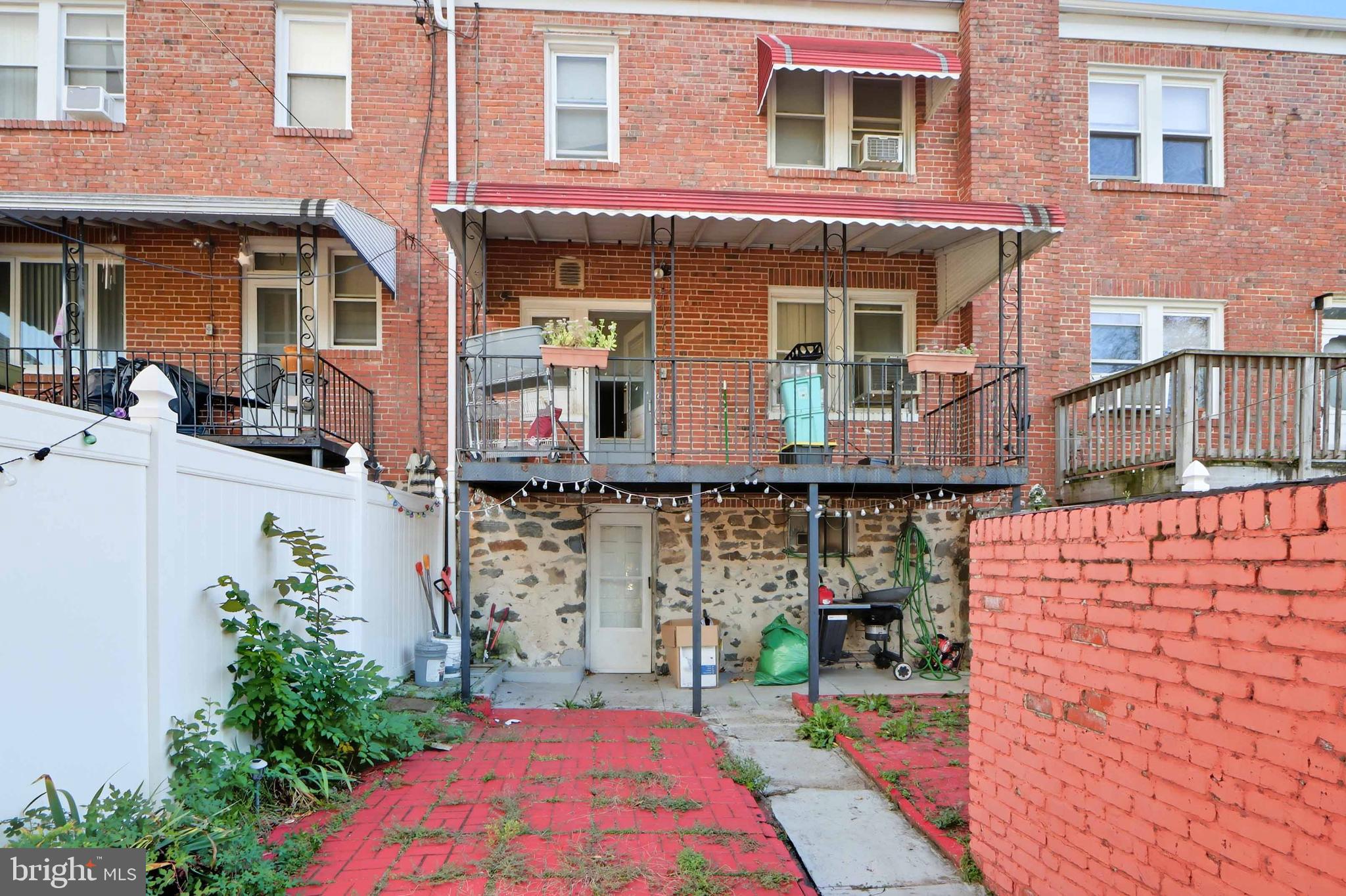 STONEWOOD-PENTWOOD-WINSTON - Residential