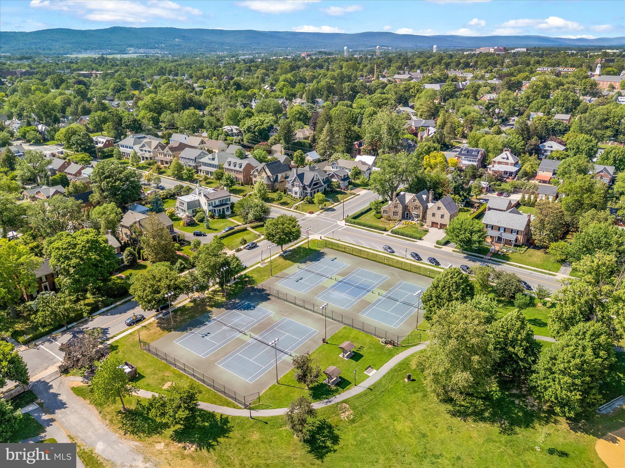 BAKER PARK - Residential