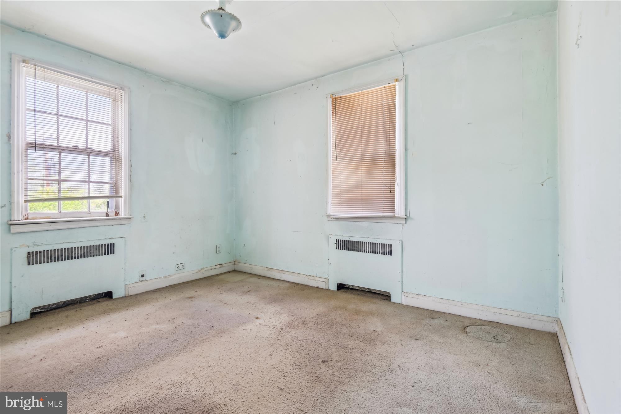 MOUNT WASHINGTON - Residential