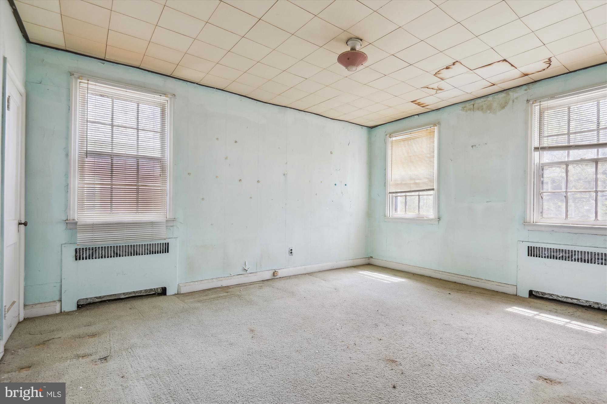 MOUNT WASHINGTON - Residential