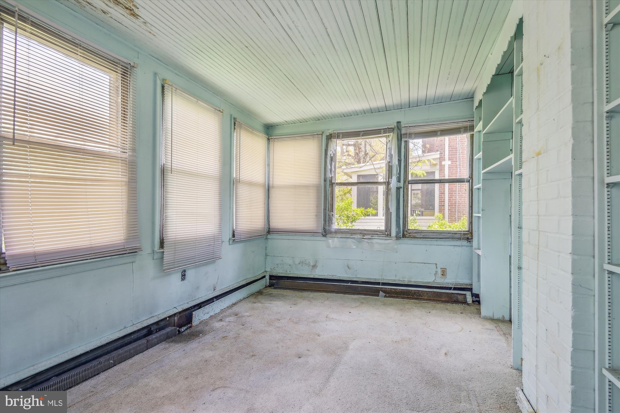 MOUNT WASHINGTON - Residential