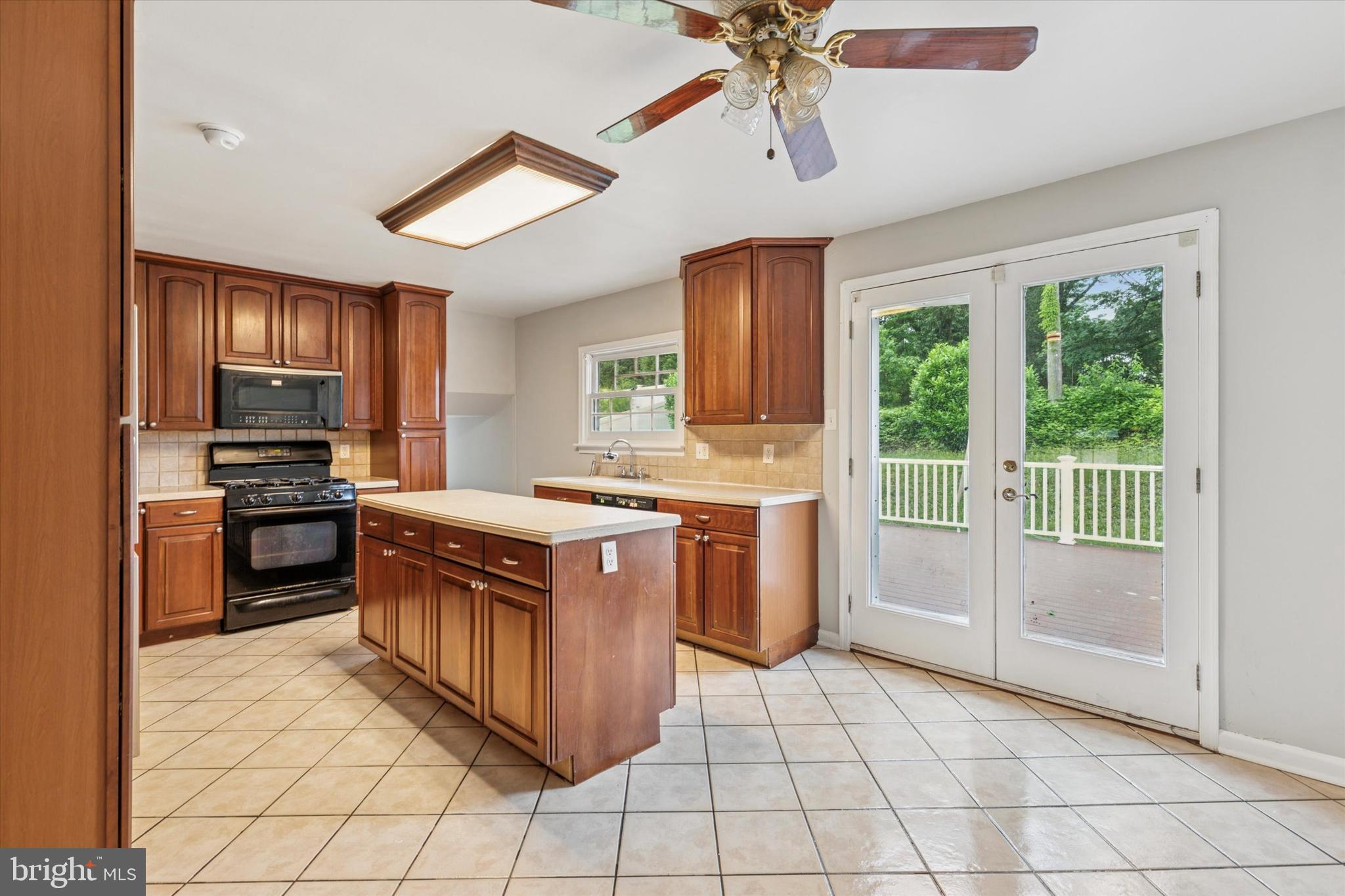 HENDERSON PARK - Residential