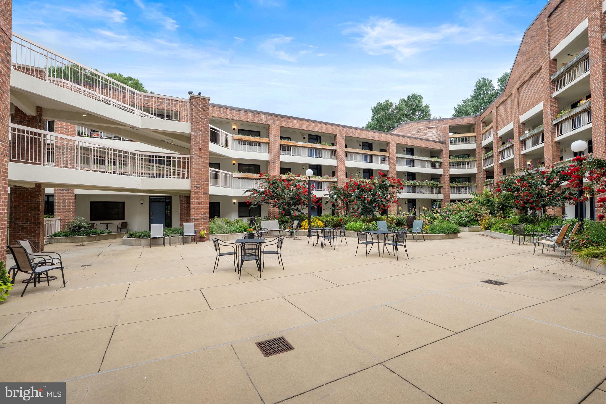 THOREAU PLACE CONDOS - Residential
