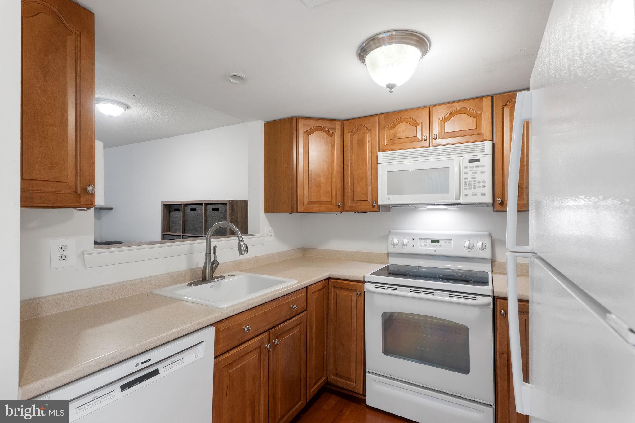 THOREAU PLACE CONDOS - Residential