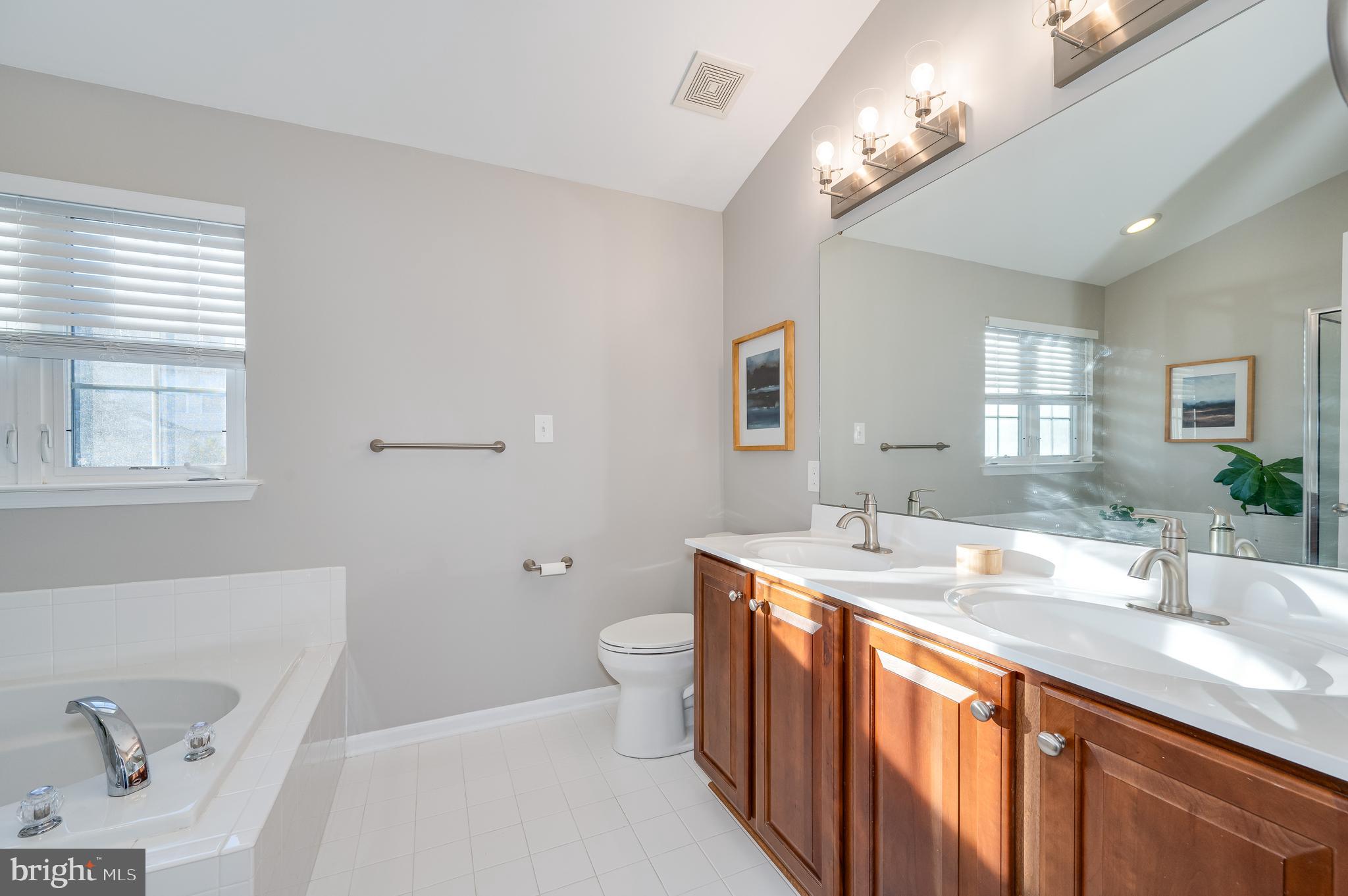 MADDEX FARM - Residential