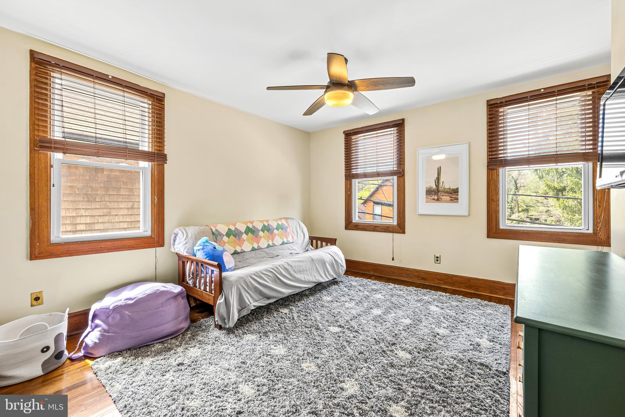 MOUNT WASHINGTON - Residential