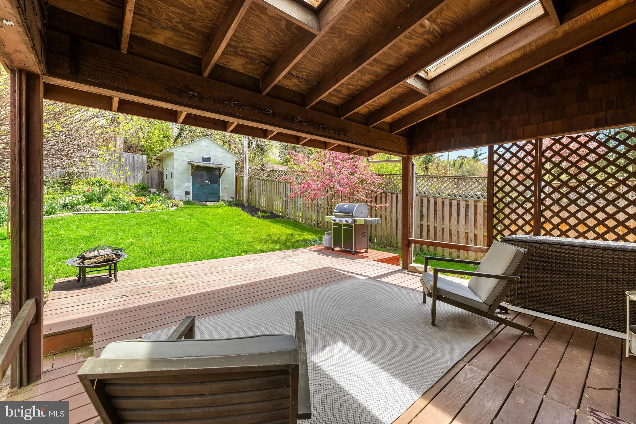 MOUNT WASHINGTON - Residential