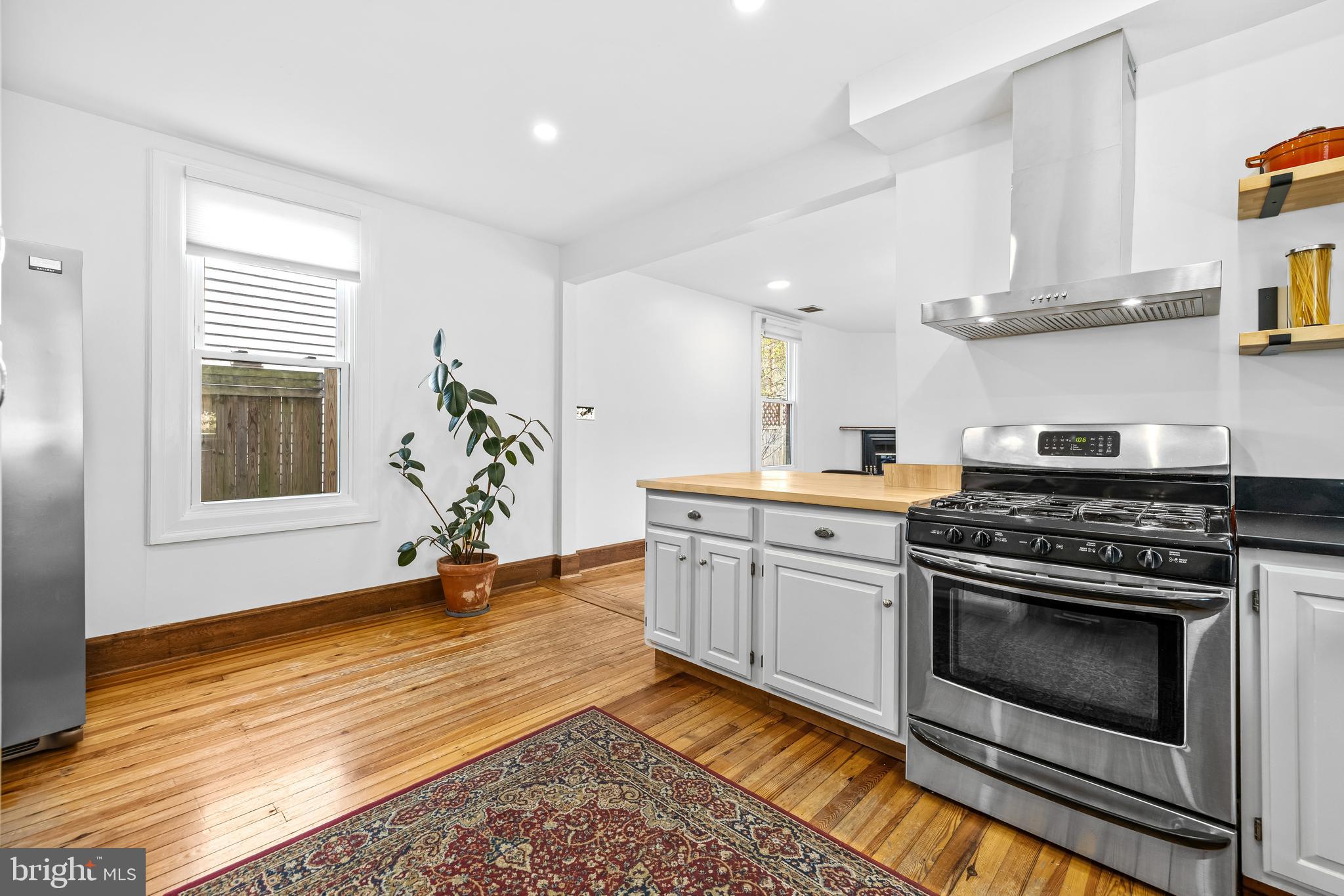 MOUNT WASHINGTON - Residential