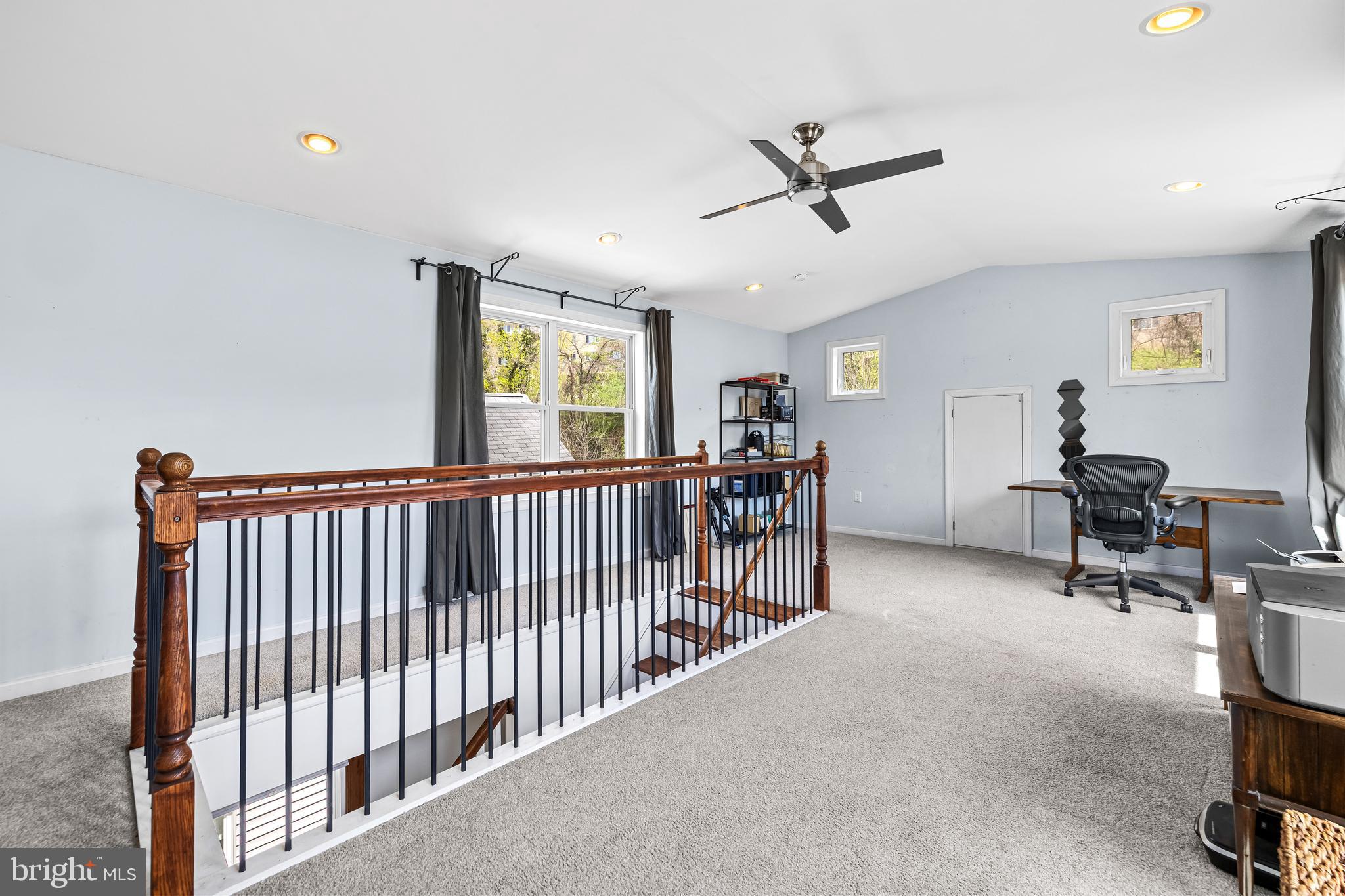 MOUNT WASHINGTON - Residential