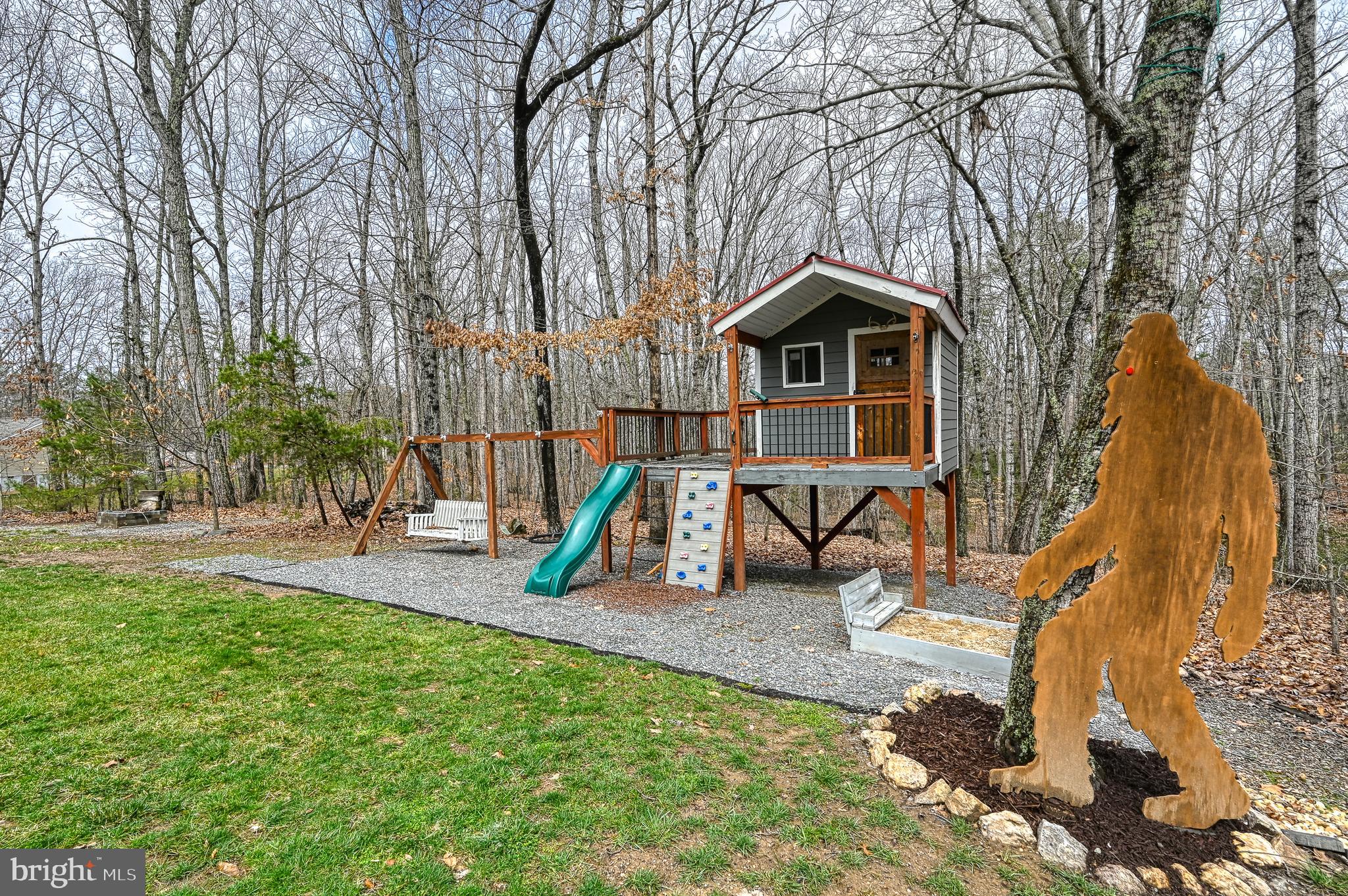 PINE HARBOUR - Residential
