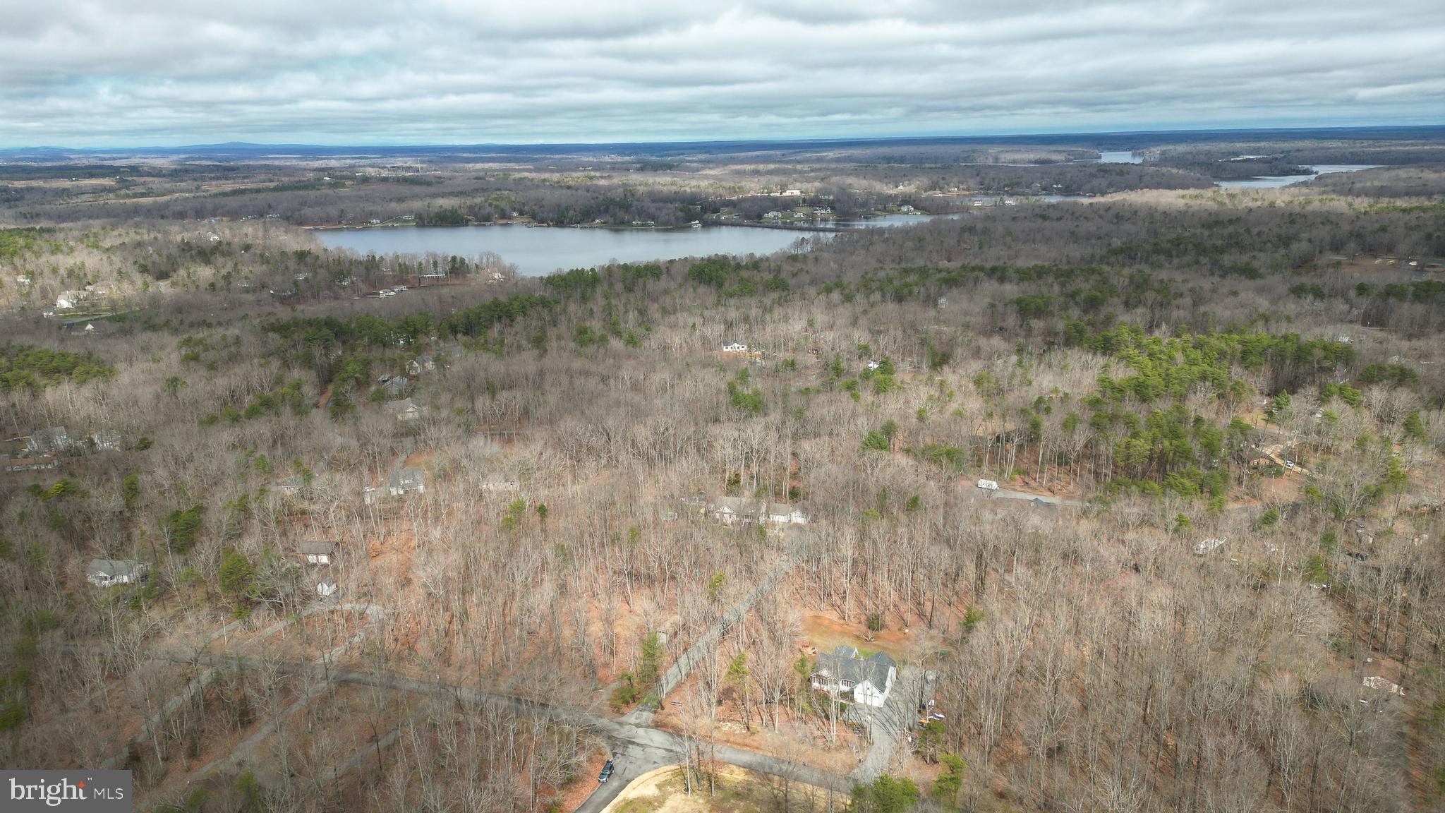 PINE HARBOUR - Residential