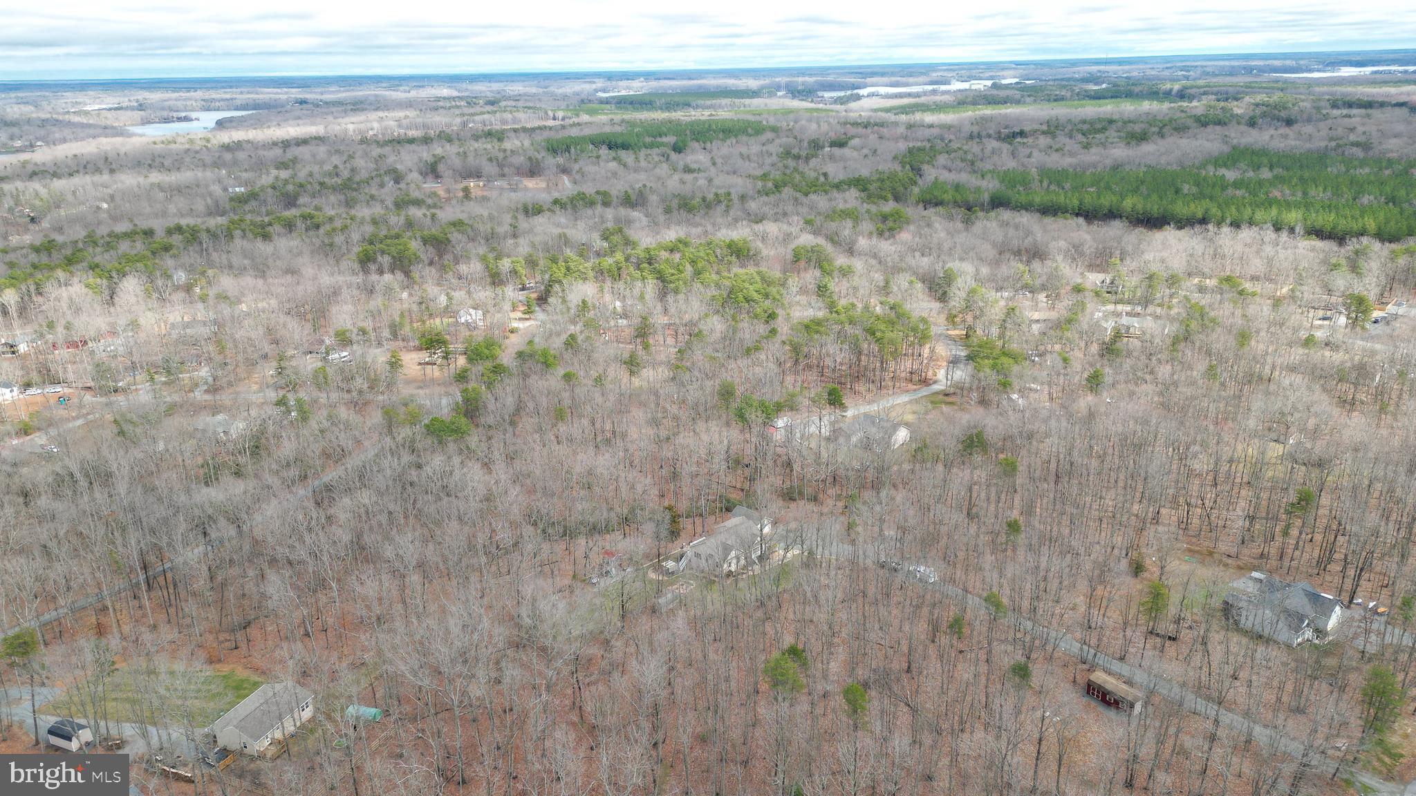 PINE HARBOUR - Residential
