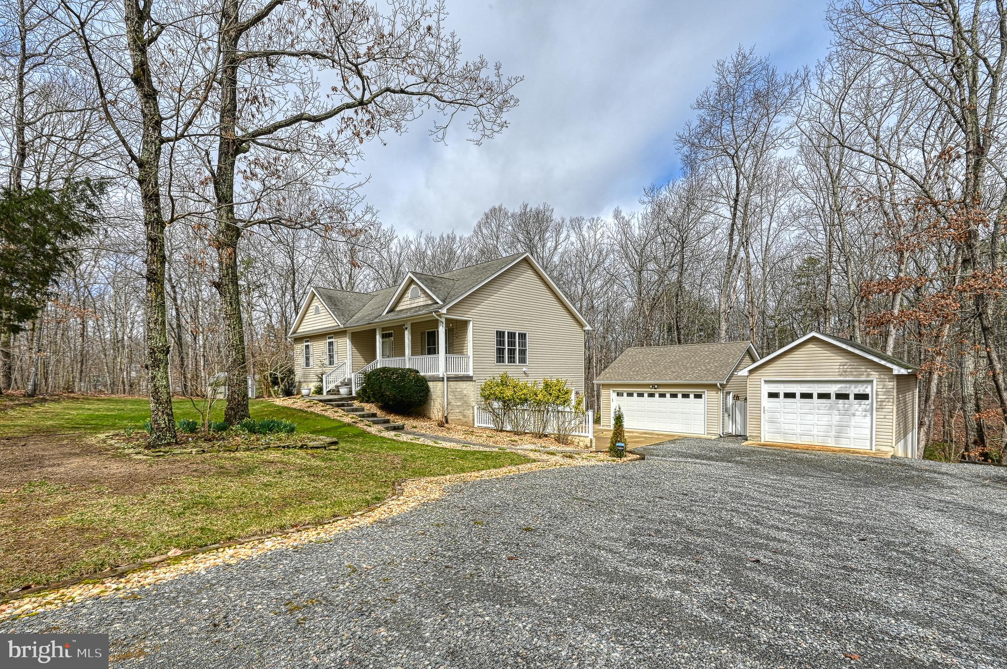 PINE HARBOUR - Residential