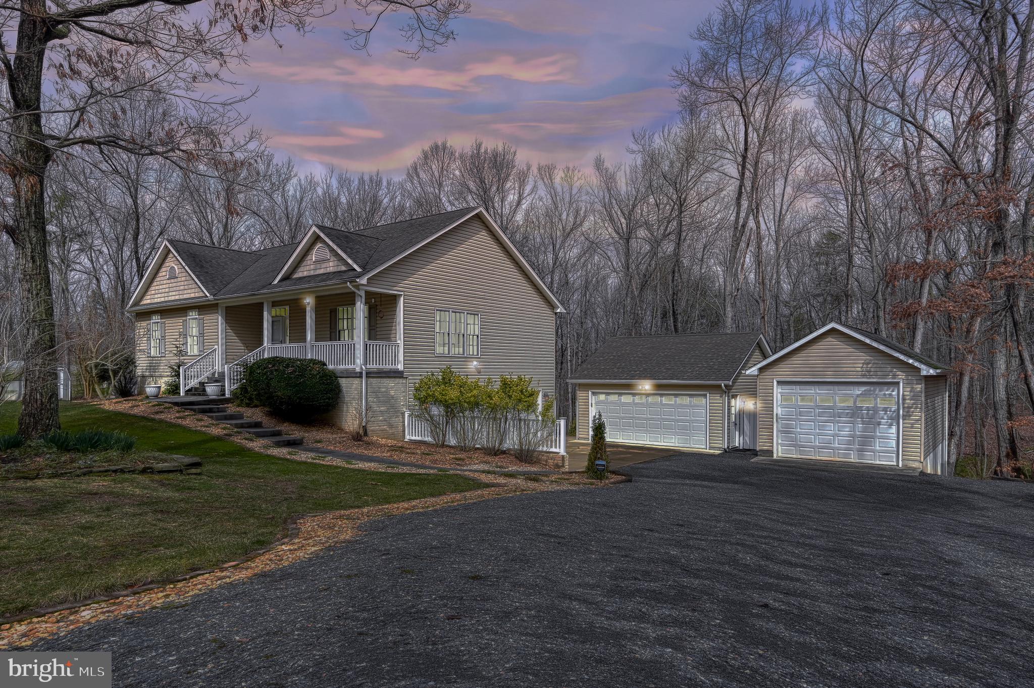 PINE HARBOUR - Residential