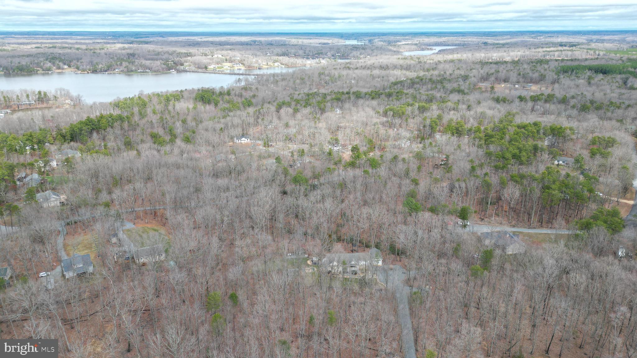PINE HARBOUR - Residential