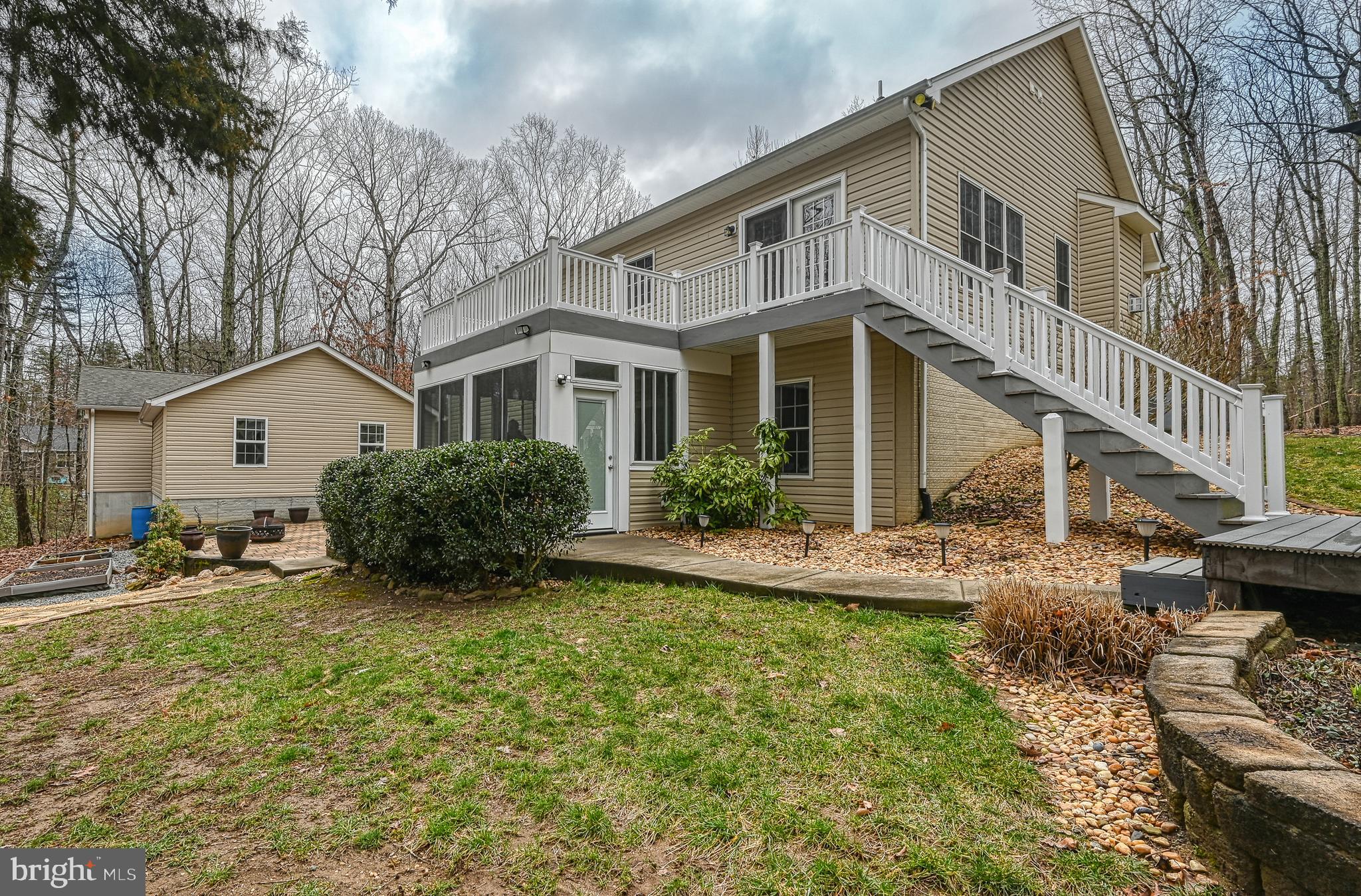 PINE HARBOUR - Residential