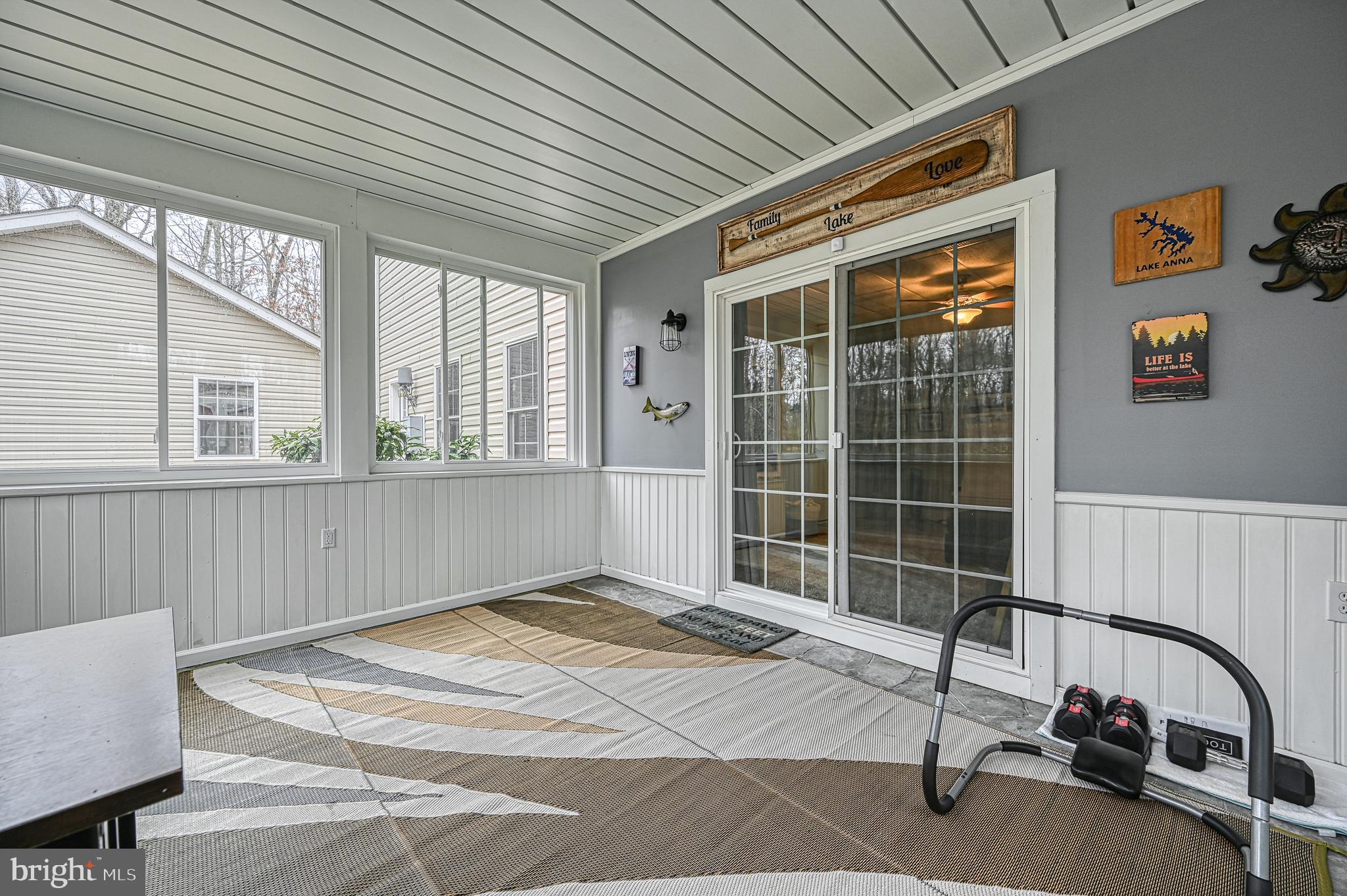 PINE HARBOUR - Residential
