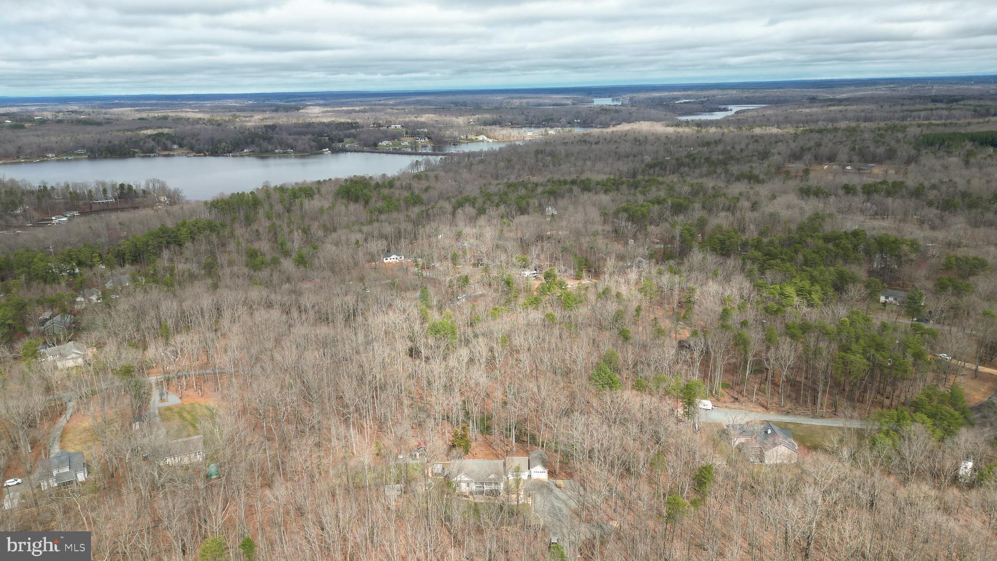 PINE HARBOUR - Residential