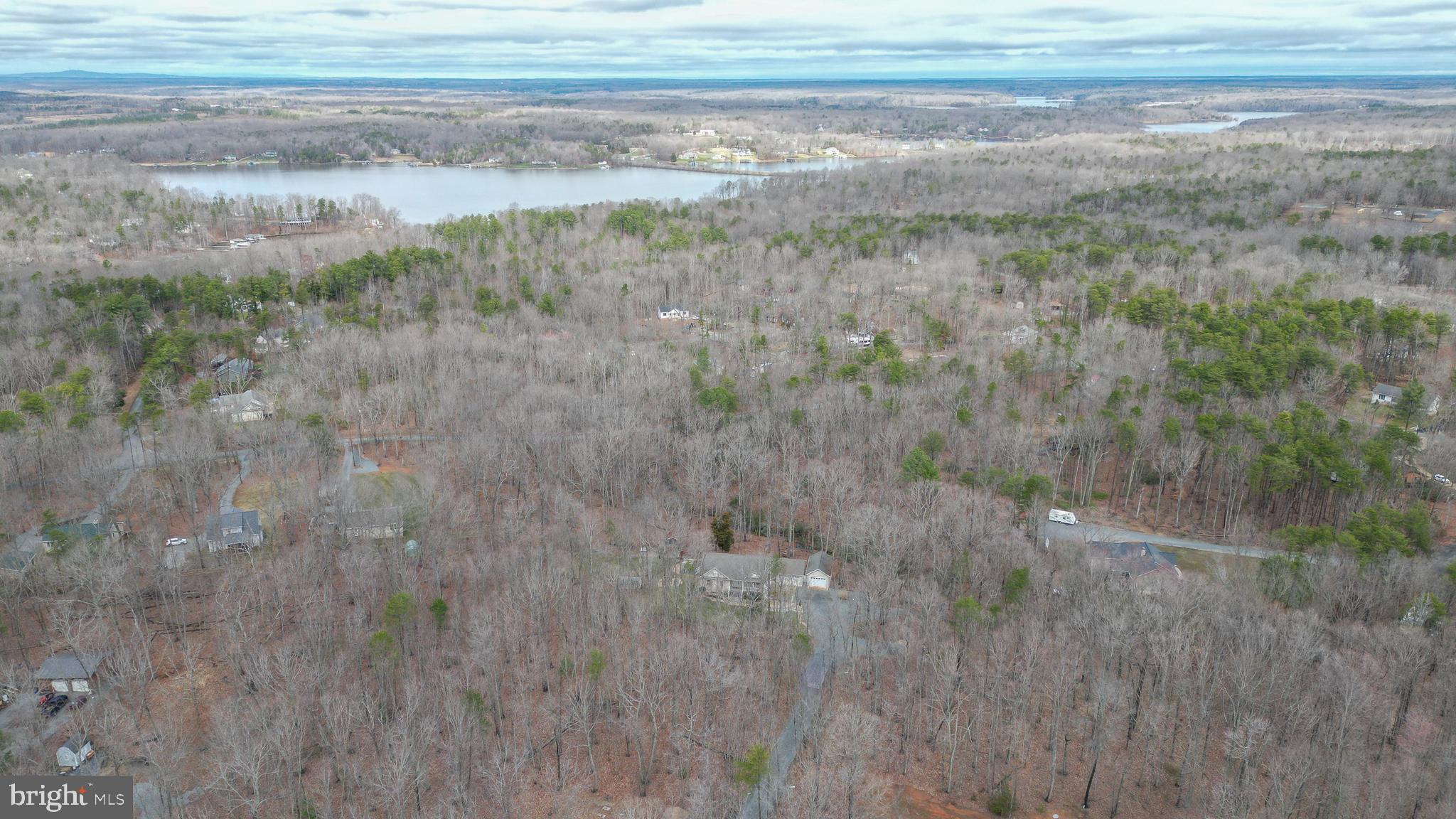 PINE HARBOUR - Residential