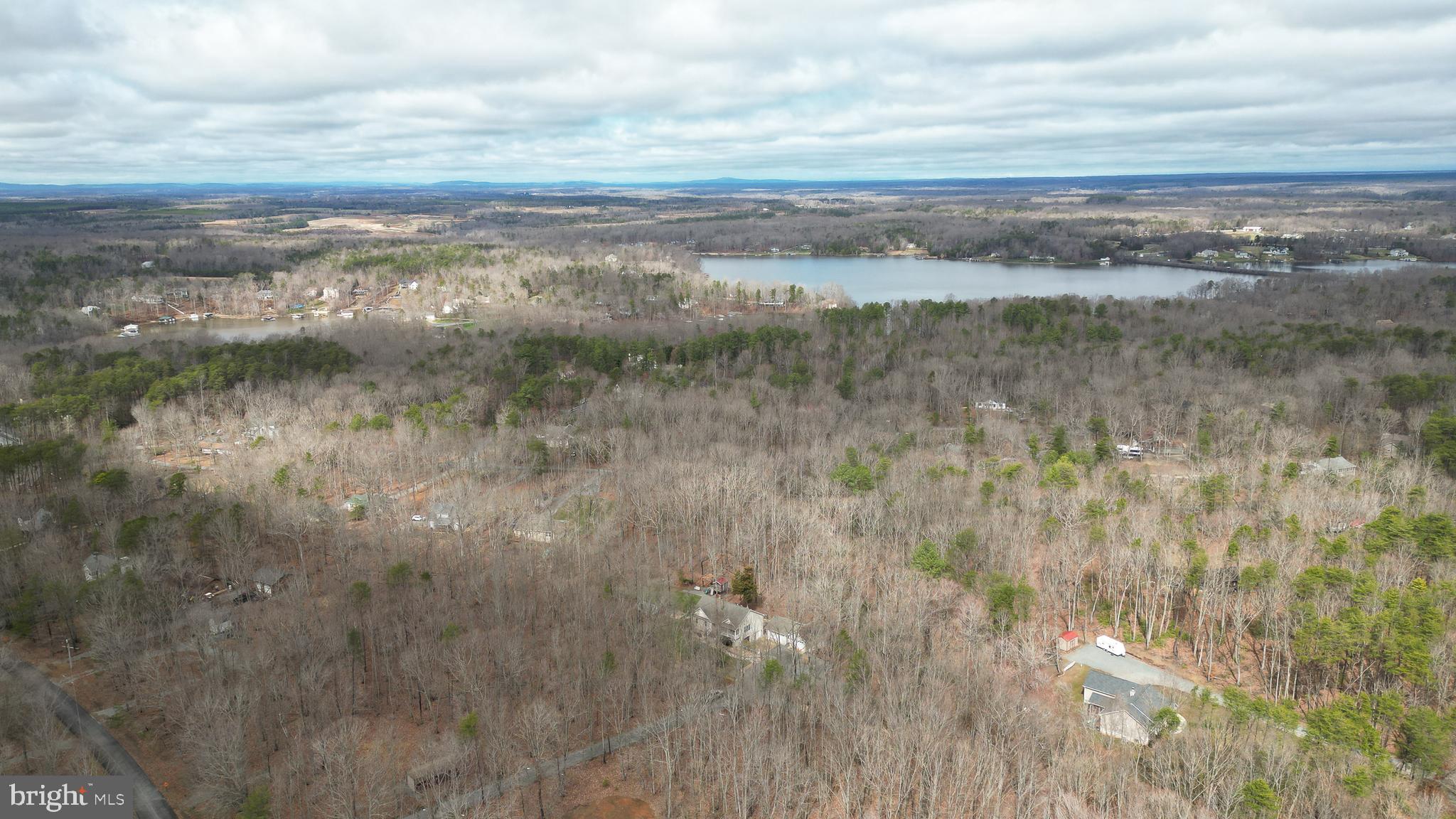 PINE HARBOUR - Residential