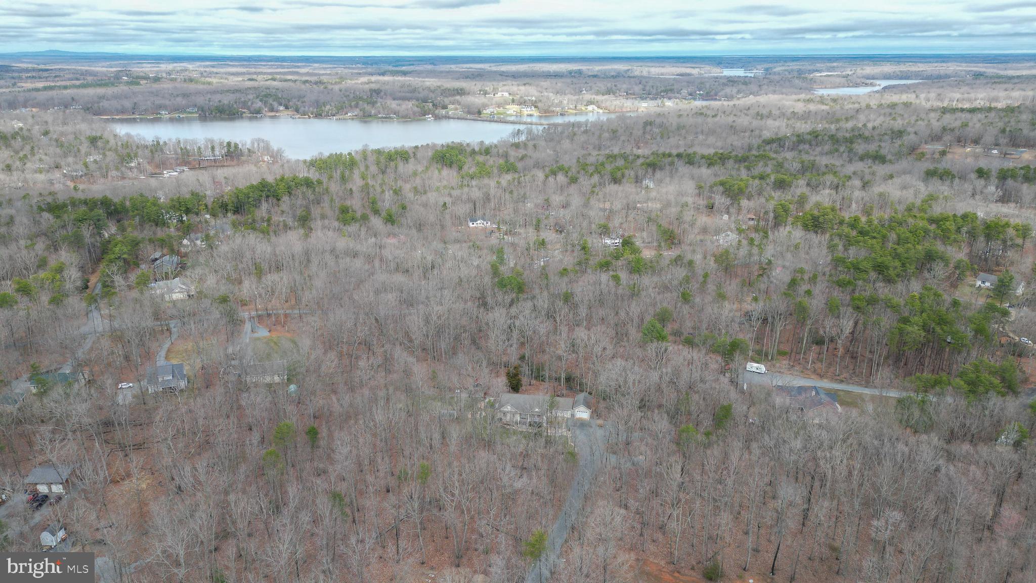 PINE HARBOUR - Residential