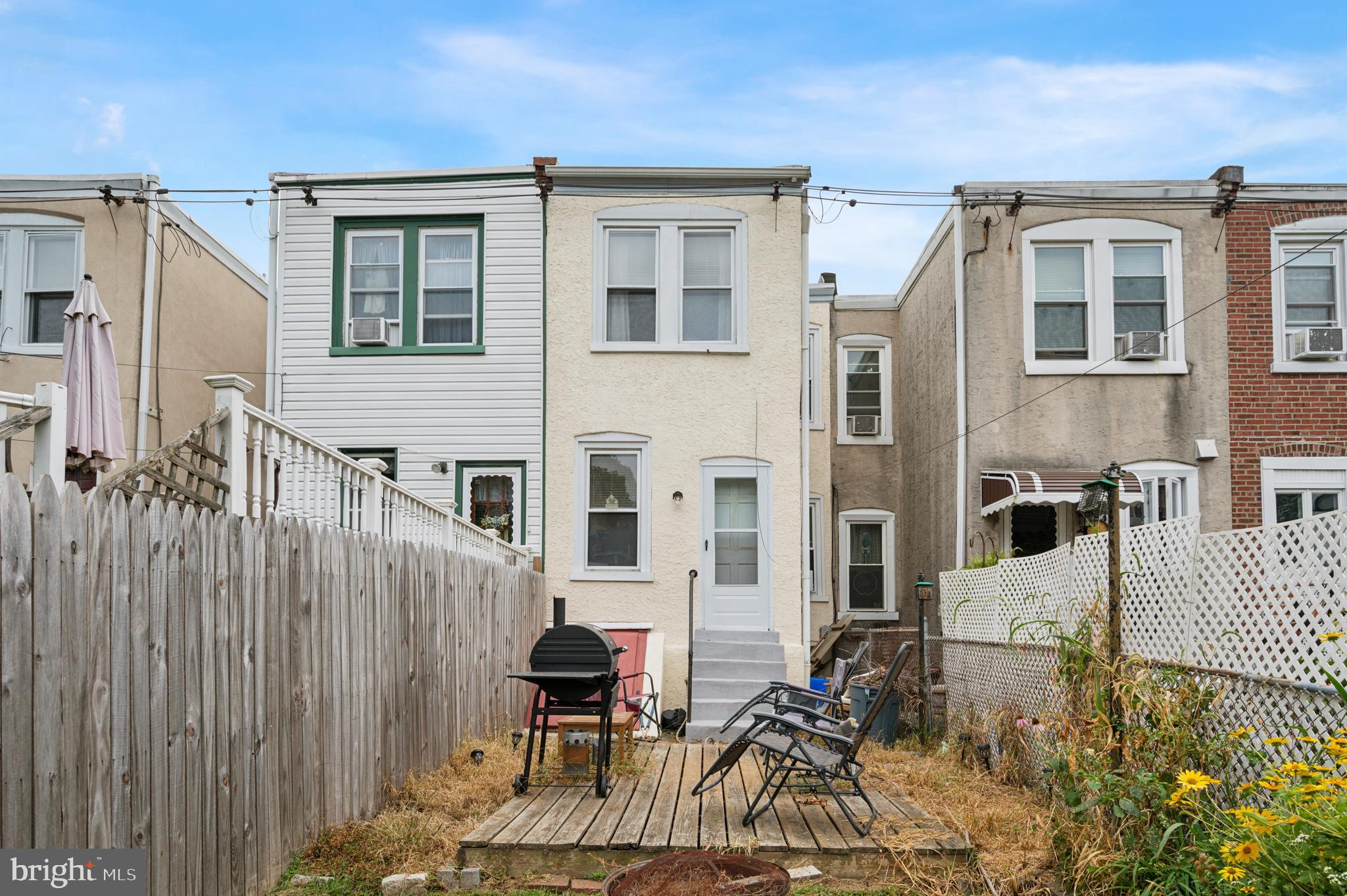 ROXBOROUGH - Residential