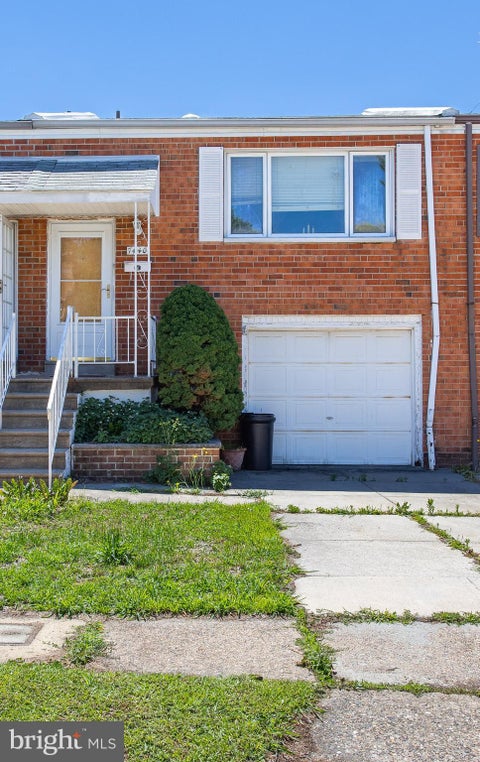 Townhouse For Sale - 7440 Sandpiper Place<br/> PHILADELPHIA, PA 19153