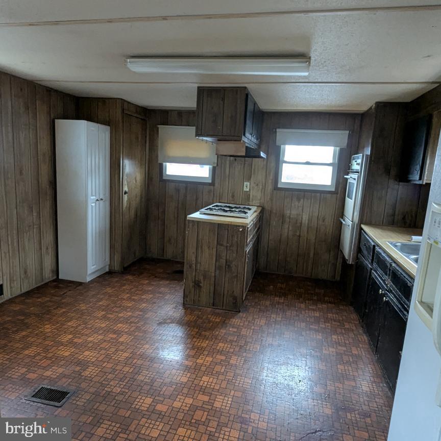 TOP RIDGE TR PK - Residential