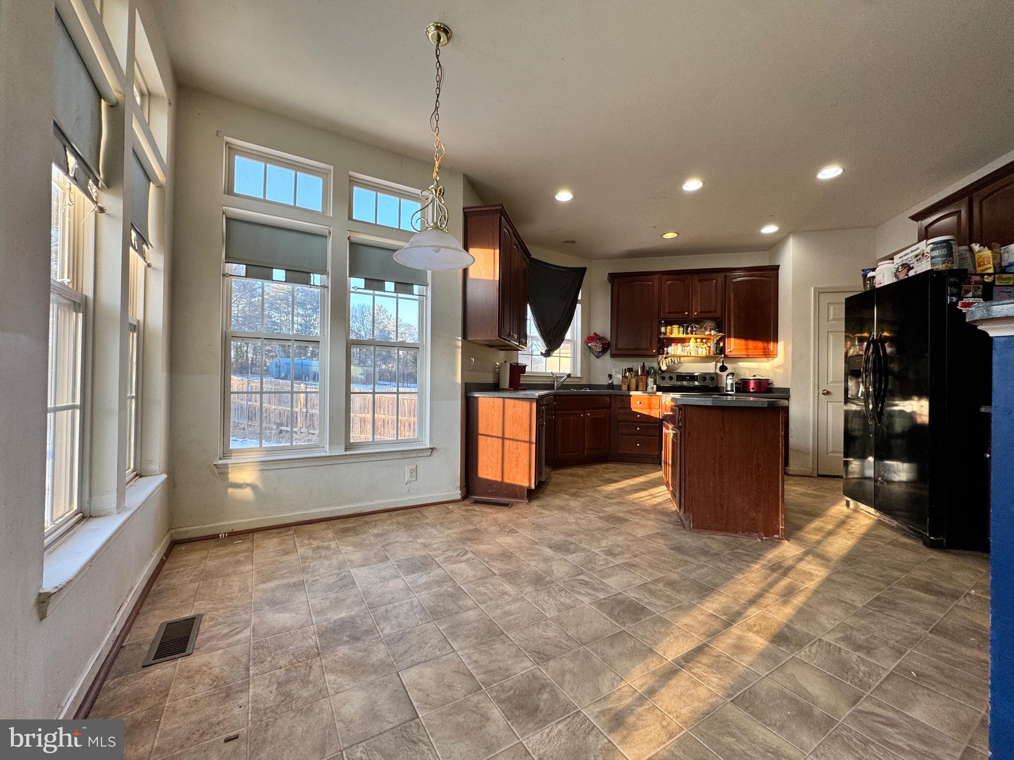 GREEN MEADOWS - Residential