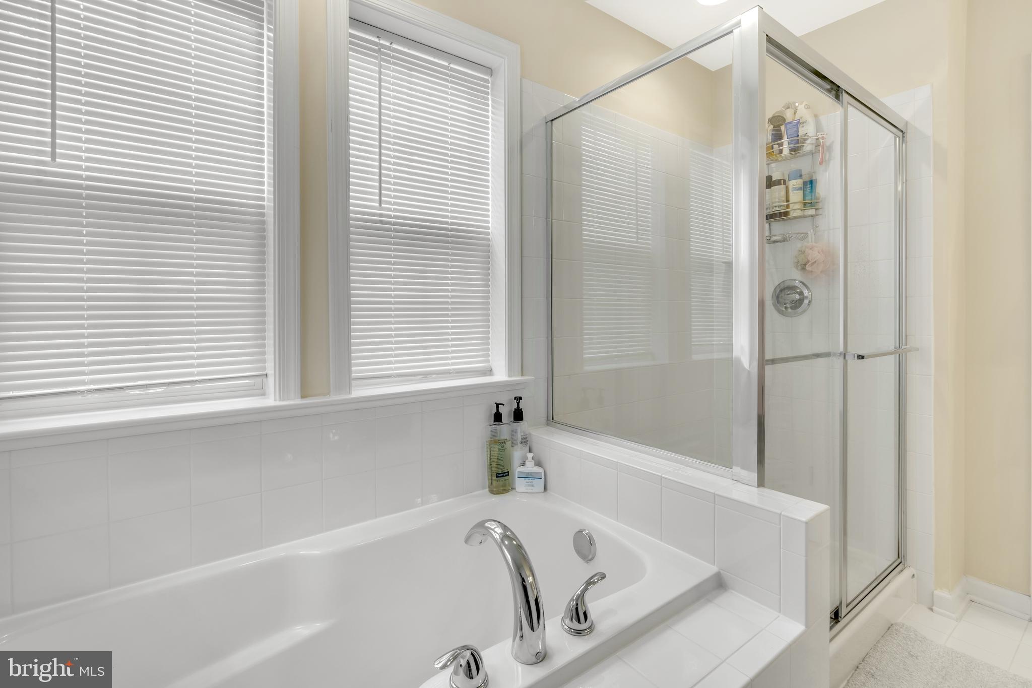 STONEGATE ESTATES - Residential