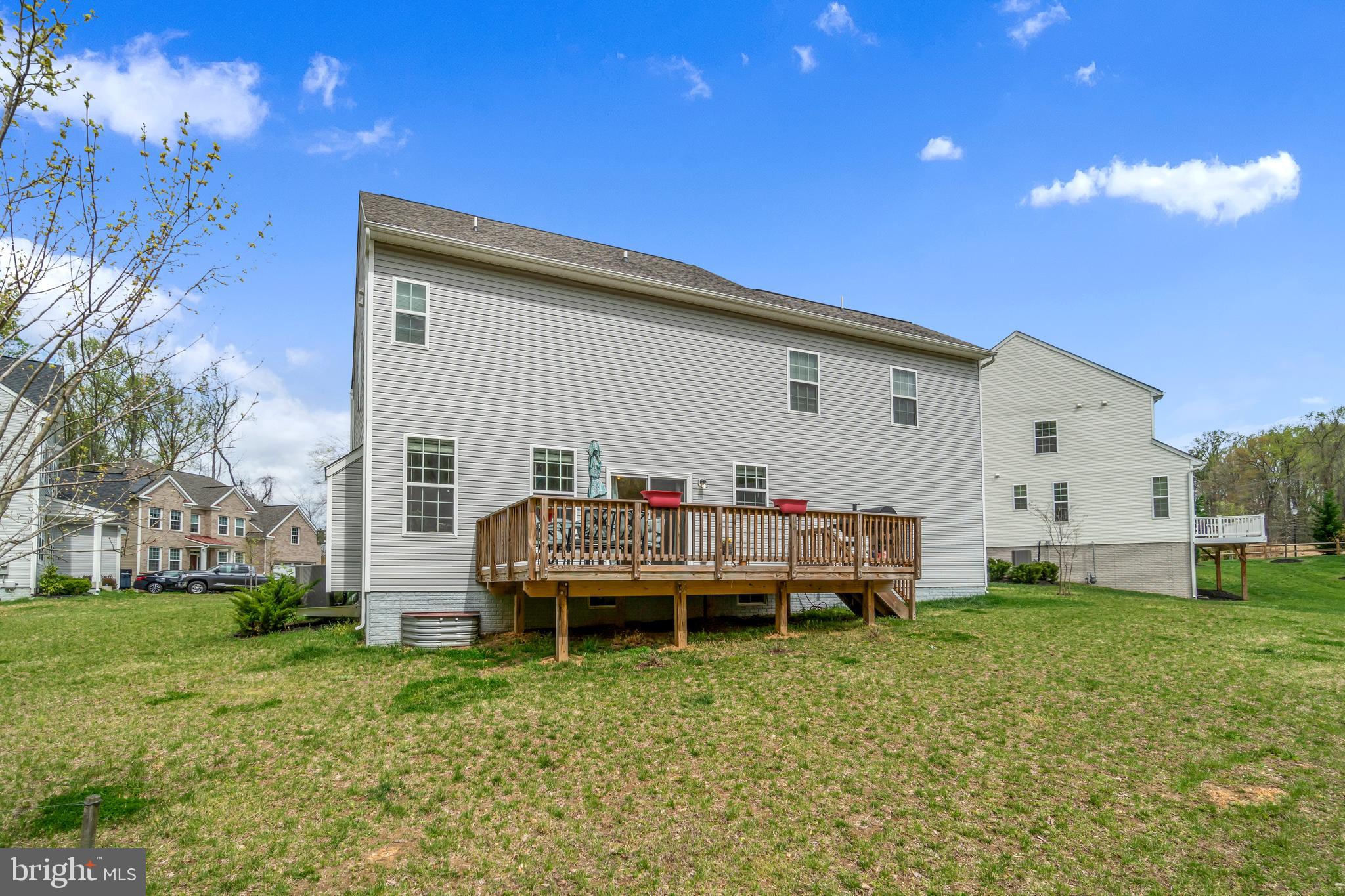 STONEGATE ESTATES - Residential