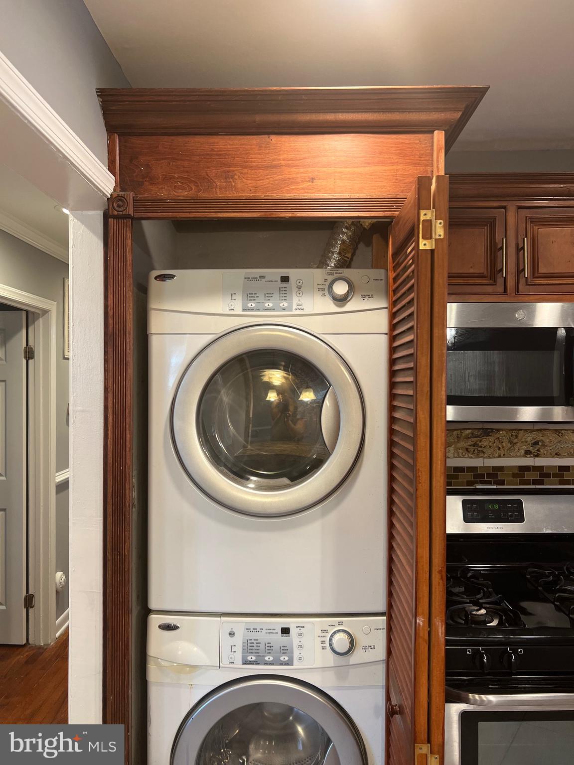 CARMODY HILLS - Residential Lease