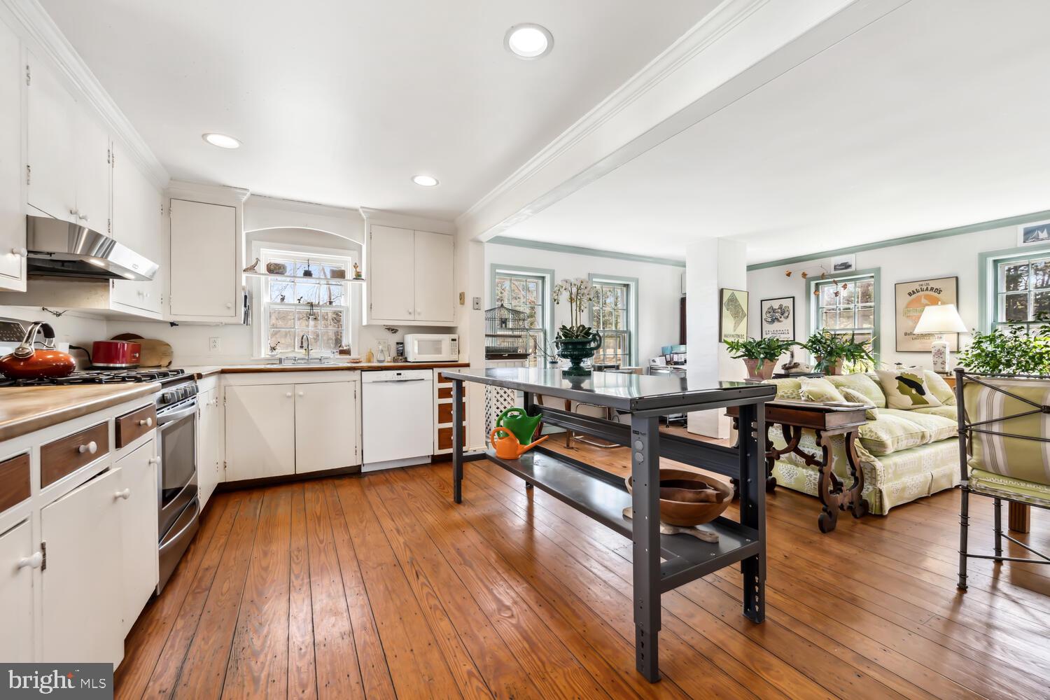 TRAVELERS REST - Residential