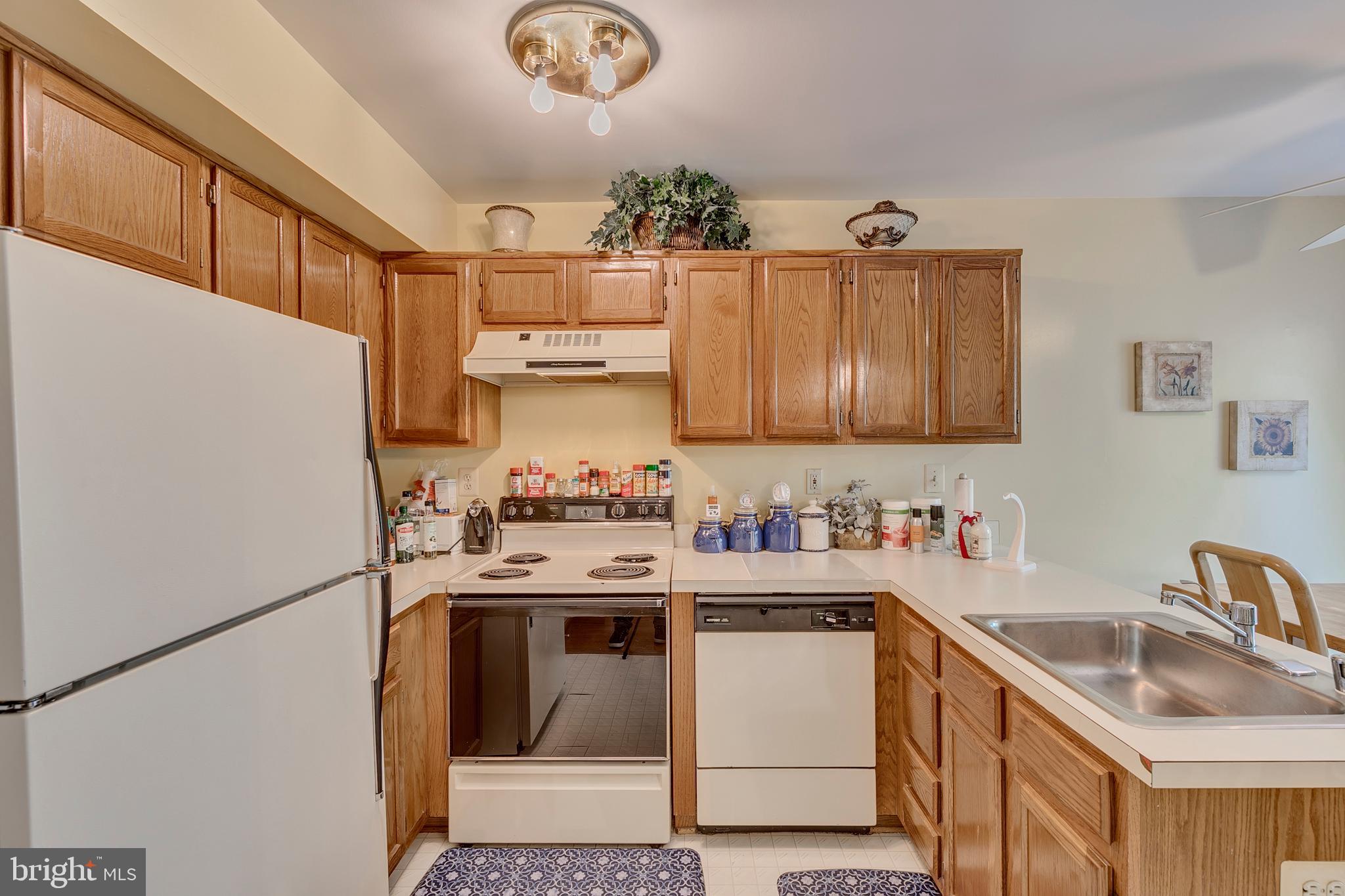 WESTLAKE - Residential