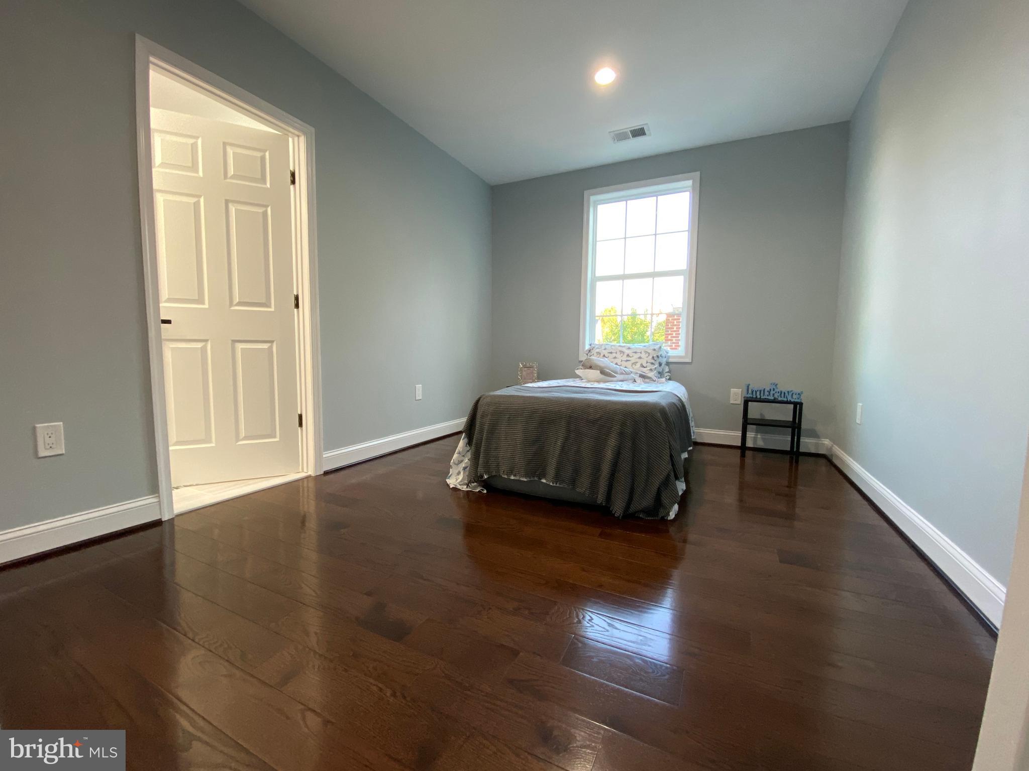 MCKENNEY HILLS - Residential