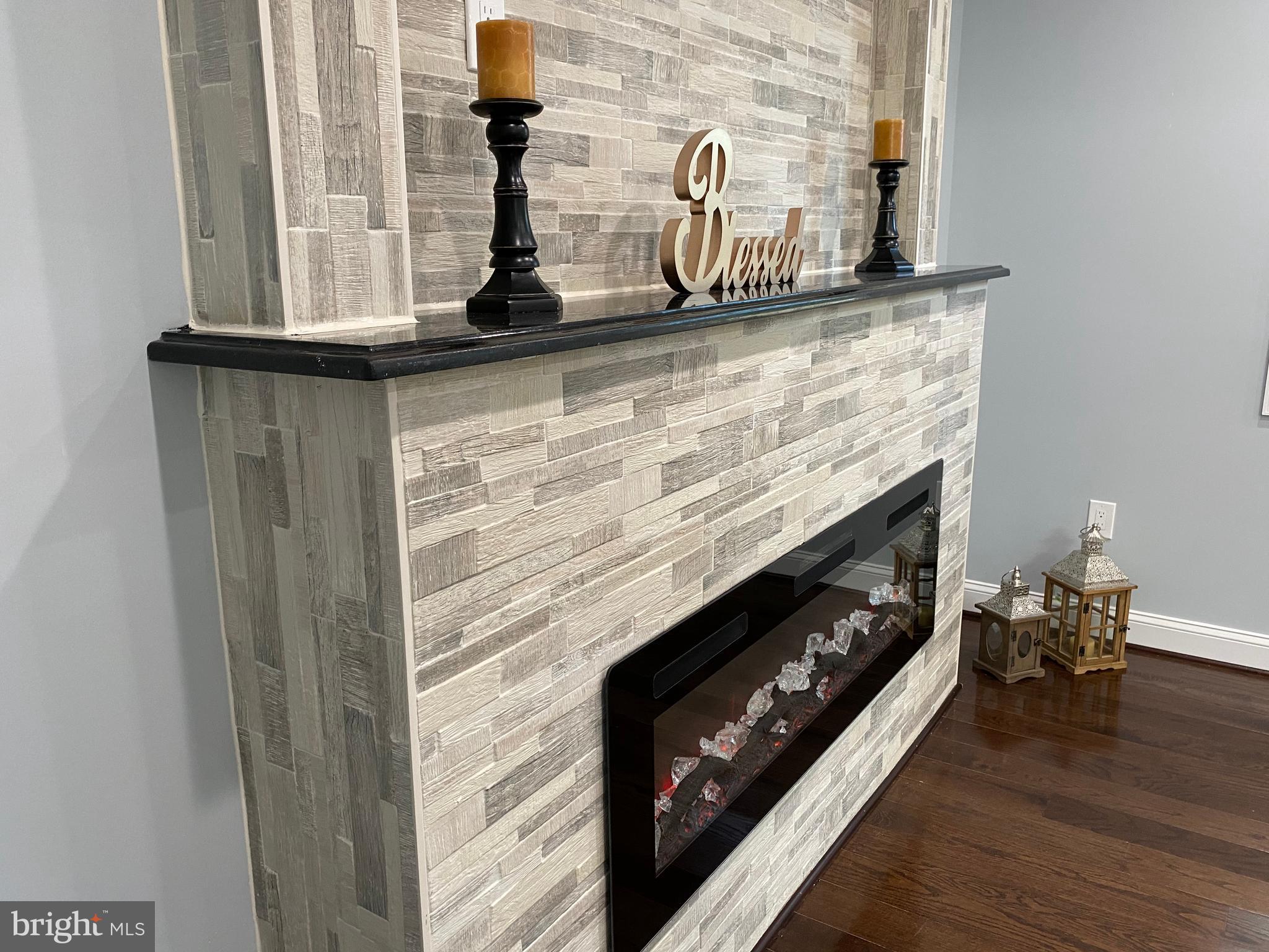 MCKENNEY HILLS - Residential