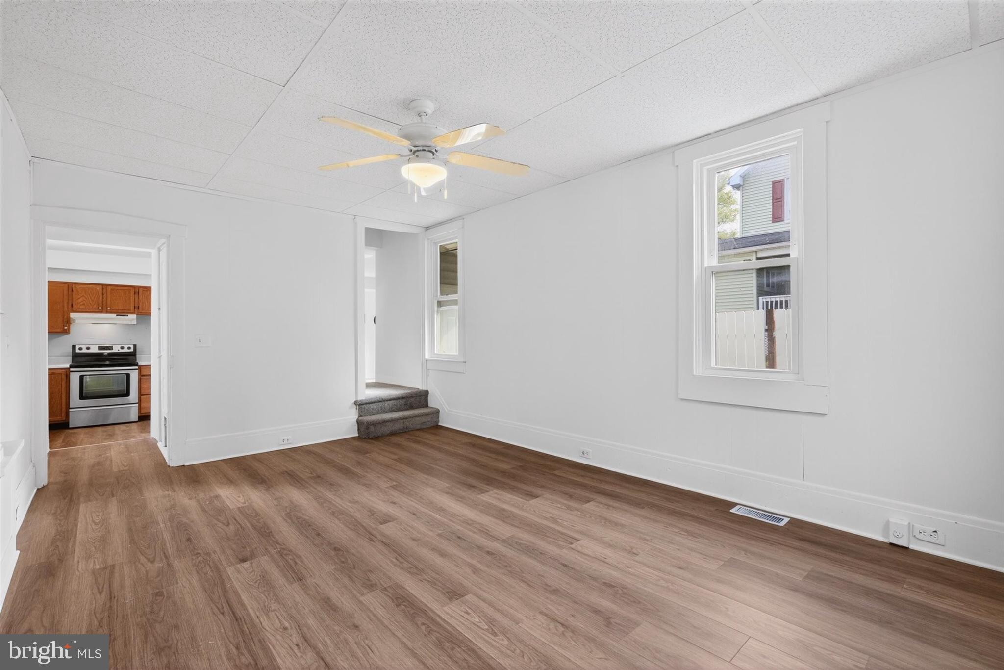 2147 CLOVERLEAF ROAD