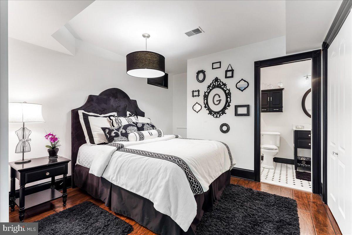 ESTS AT CHADDS FORD - Residential