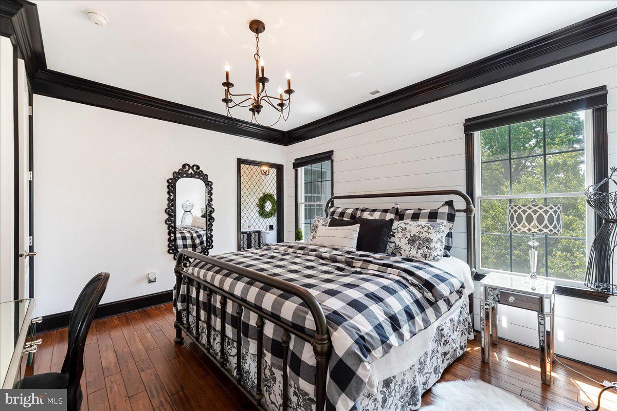 ESTS AT CHADDS FORD - Residential