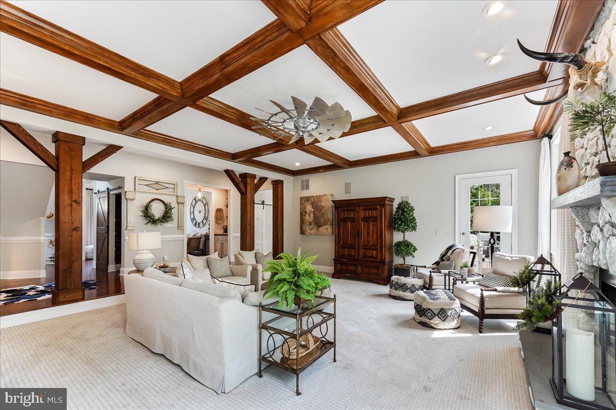 ESTS AT CHADDS FORD - Residential