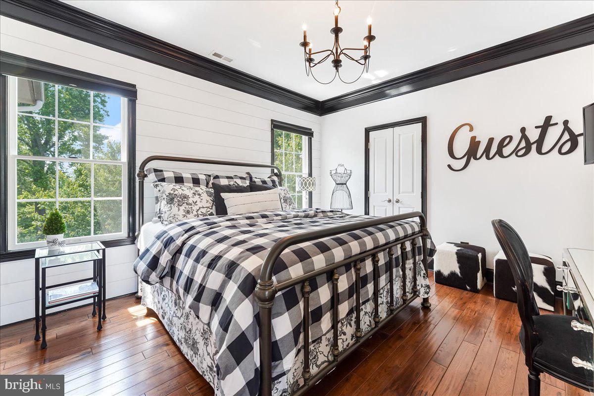 ESTS AT CHADDS FORD - Residential