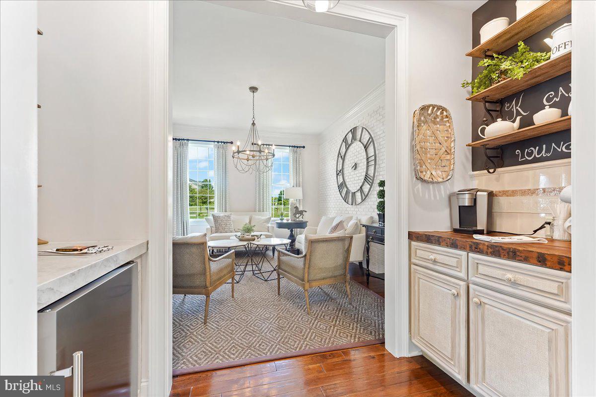 ESTS AT CHADDS FORD - Residential