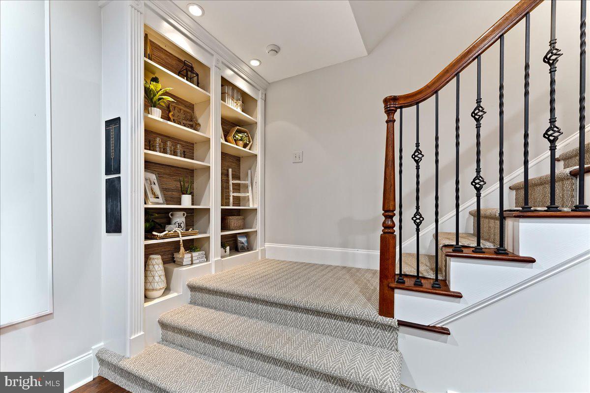 ESTS AT CHADDS FORD - Residential