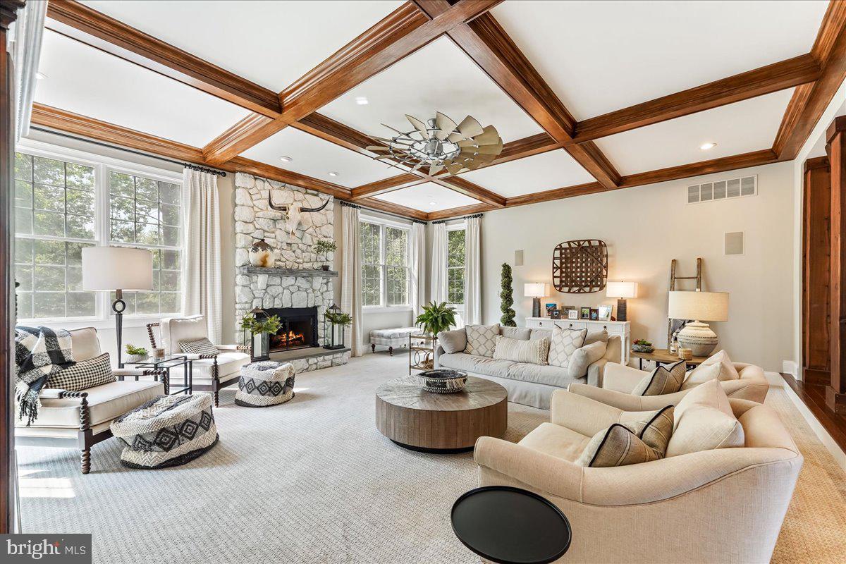 ESTS AT CHADDS FORD - Residential