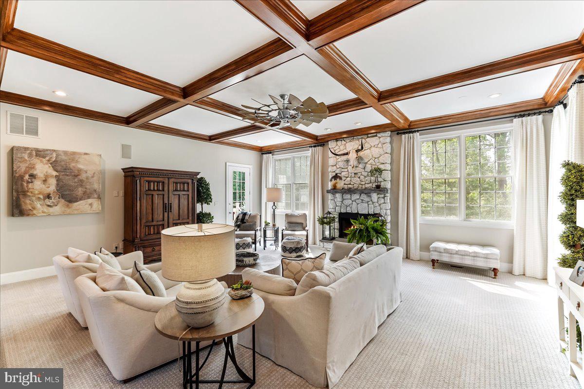 ESTS AT CHADDS FORD - Residential