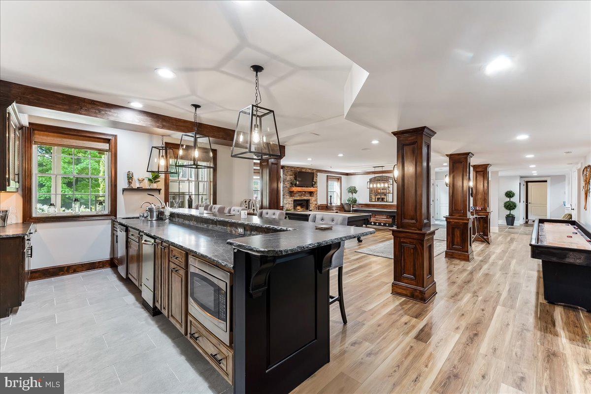 ESTS AT CHADDS FORD - Residential