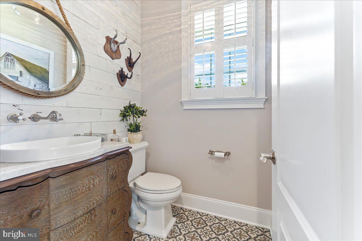 ESTS AT CHADDS FORD - Residential