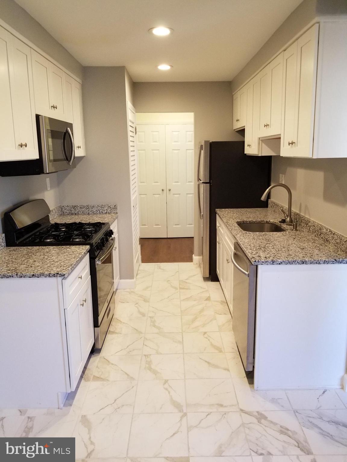 VILLAGE OF WILDE LAKE - Residential Lease