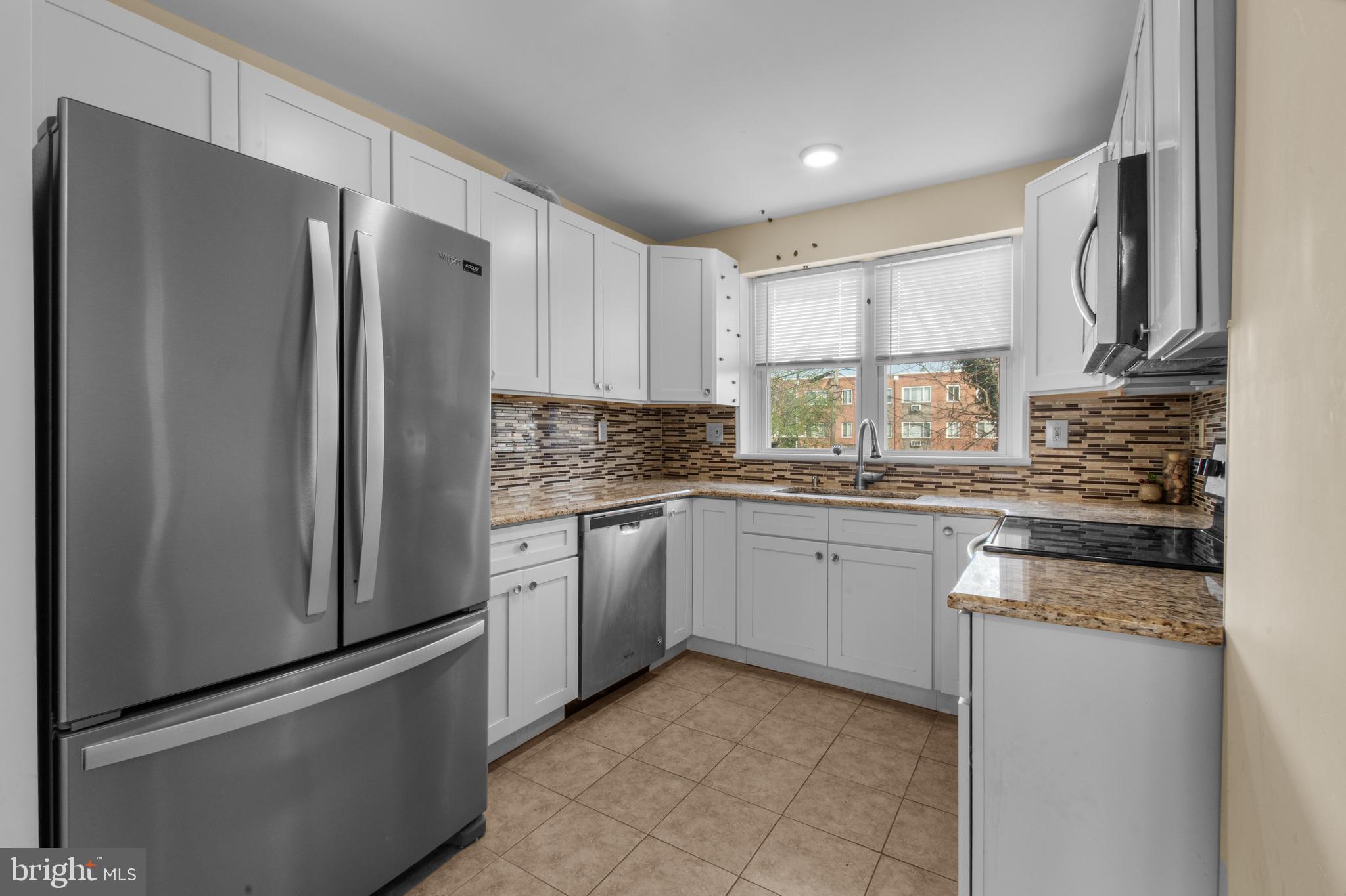 EAST OAK LANE - Residential